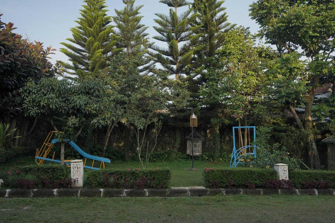 D'Green Villa Lembang Bagian luar foto